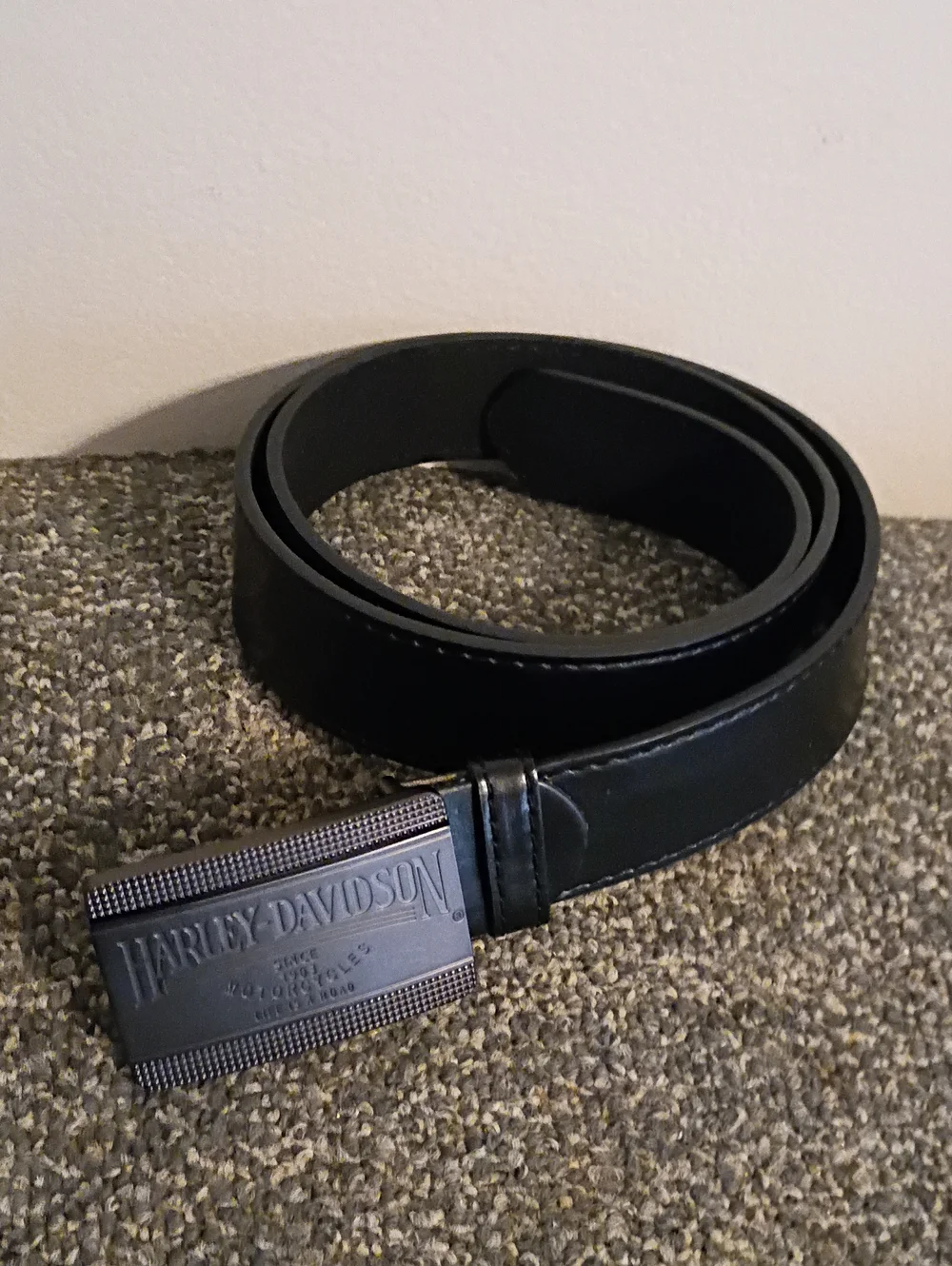 Harley-Davidson Black Leather Strap Belt with Metal Logo Buckle